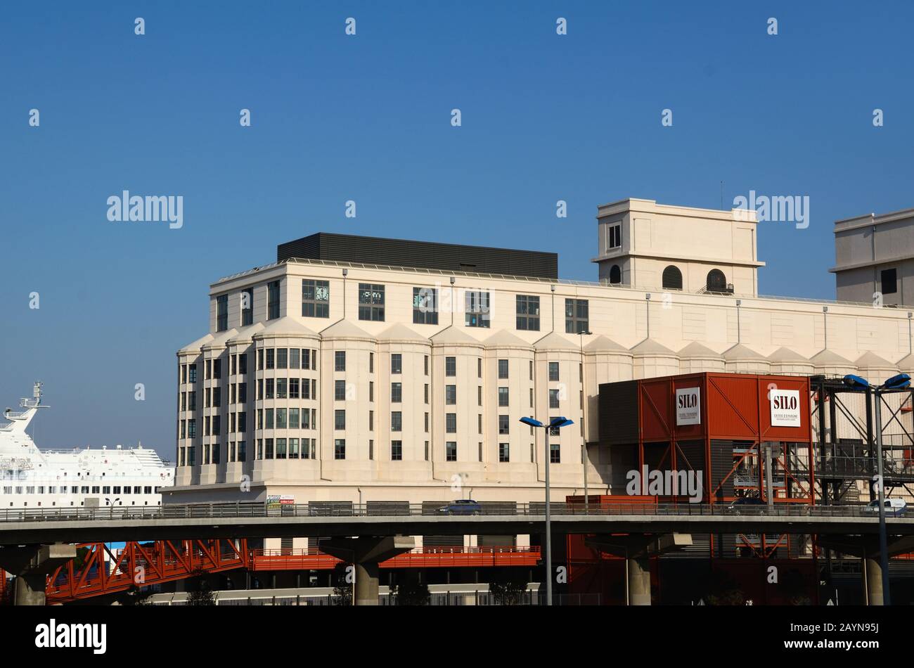 Le Silo aka CEPAC Silo, a former cereal silo built in 1924, converted to Offices, Theatre & Entertainment Venue in 2011, Marseille Provence France Stock Photo