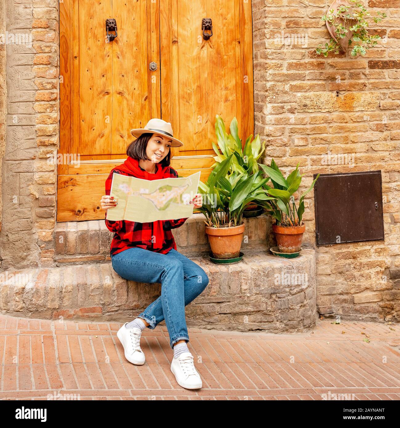 Renaissance woman reading hi-res stock photography and images - Alamy