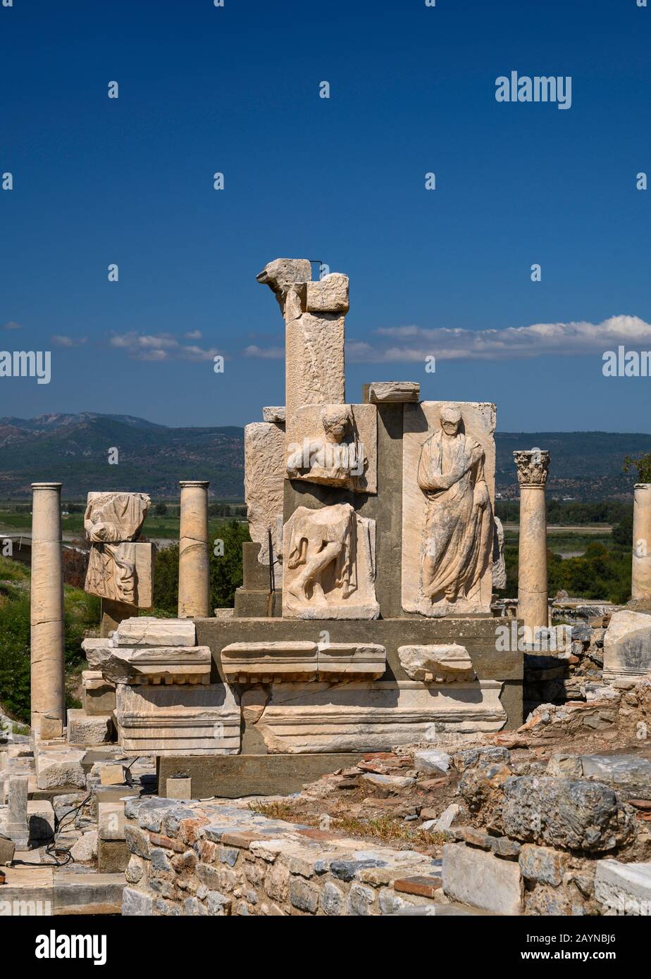 Ancient greek ruins hi-res stock photography and images - Alamy