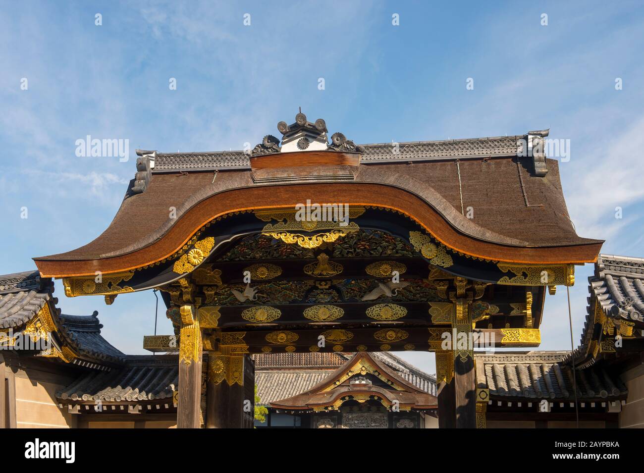 The Karamon main gate to Ninomaru Palace of the Nijo Castle, a UNESCO World Heritage Site, in Kyoto, Japan. Stock Photo
