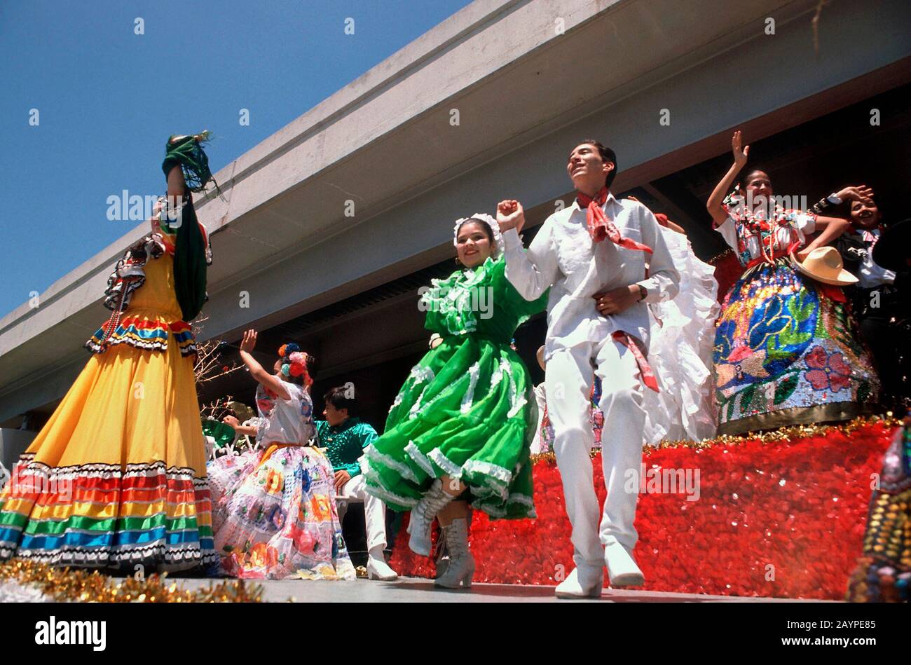 Cinco De Mayo San Antonio 2025 Brenn Clarice