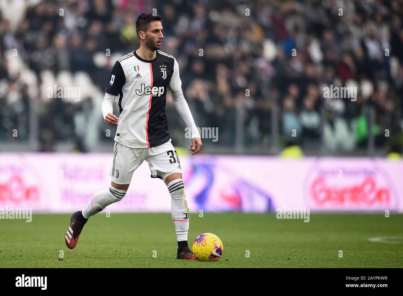 Turin, Italy - 16 February, 2020: Rodrigo Bentancur of Juventus FC in action during the Serie A football match between Juventus FC and Brescia Calcio. Juventus FC won 2-0 over Brescia Calcio. Credit: Nicolò Campo/Alamy Live News Stock Photo