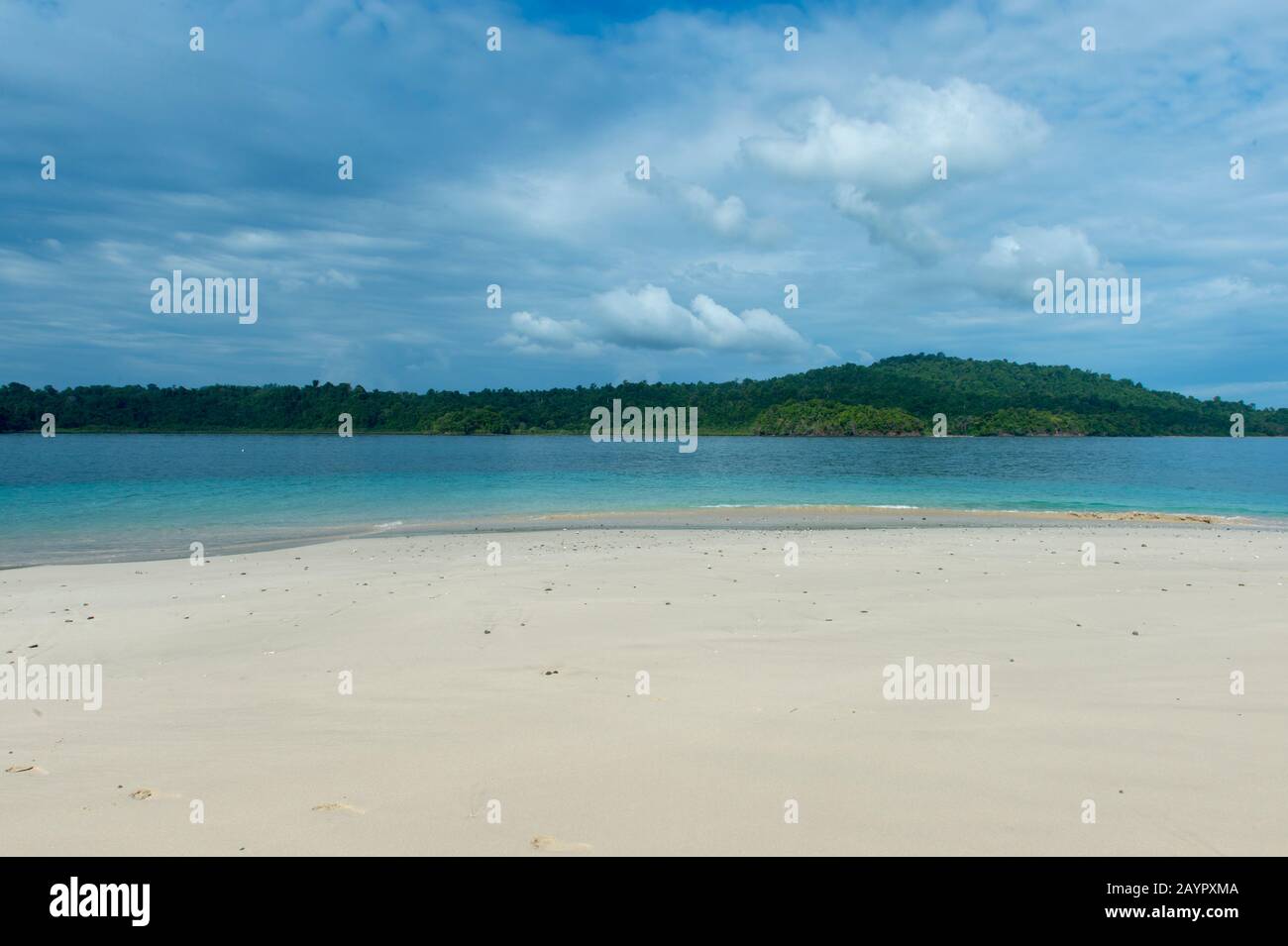 The white sand beach of the small island of Granito de Oro in Coiba National Park in Panama. Stock Photo