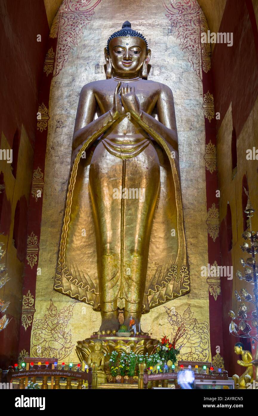 One of the four Buddha statues inside the Ananda Temple, which is a Buddhist temple, built in 1105 AD during the reign (1084 to 1113) of King Kyanzitt Stock Photo