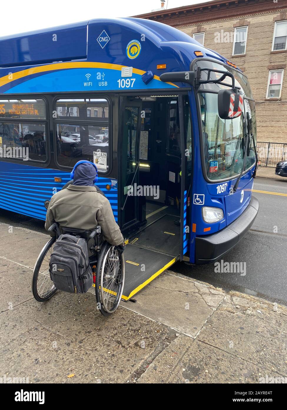 Wheelchair accessible bus hi-res stock photography and images - Alamy