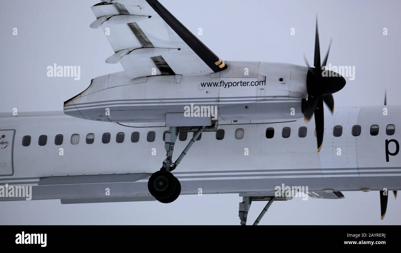 DHC-8 Porter Airlines C-FLQY landing at YOW, Ottawa, Canada, February 15, 2020 Stock Photo