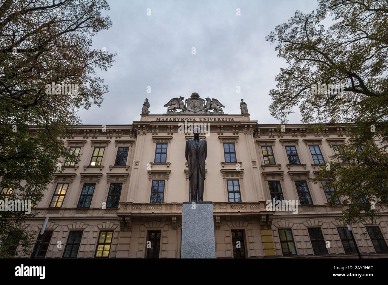 Main building of Masarykova Univerzita, or Masaryk University in Brno,  Czechia, with a statue of Tomas Garrigue Masaryk inaugurated in the 1930s.  This Stock Photo - Alamy