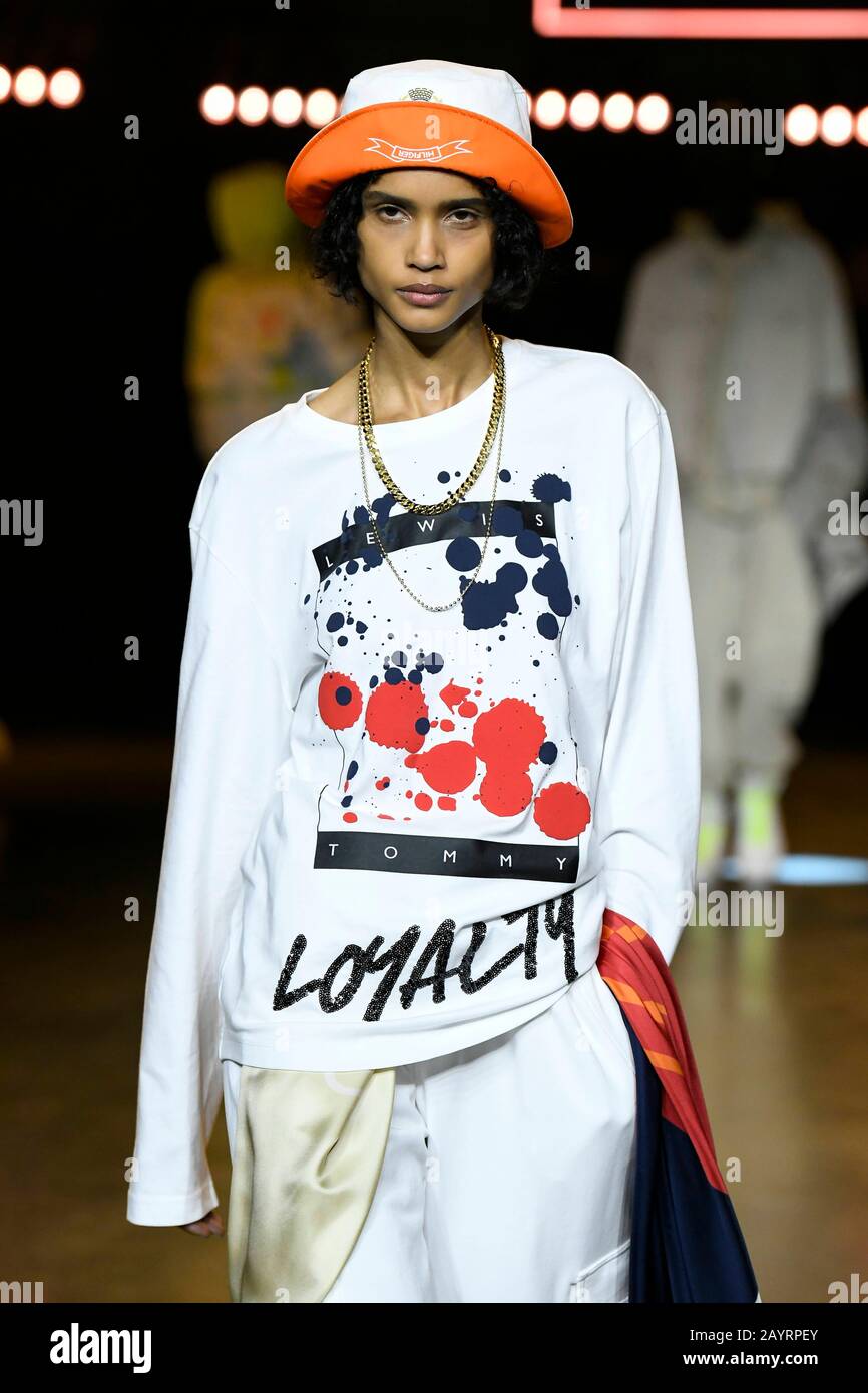 Tommy hilfiger catwalk hi-res stock photography and images - Page 15 - Alamy