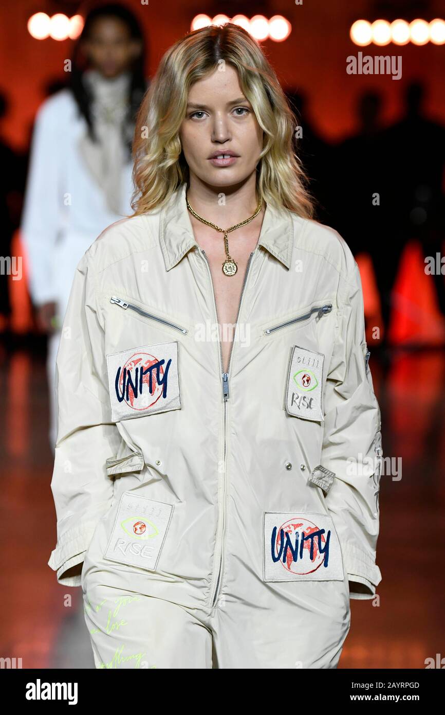 Georgia May Jagger at Tommy Hilfiger AW20 Runway during London Fashion Week  February 2020 - London, UK 16/02/2020 | usage worldwide Stock Photo - Alamy