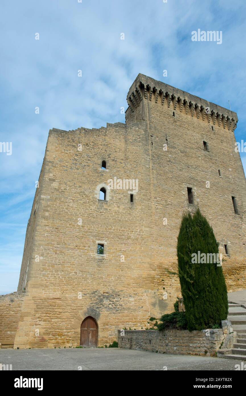Medieval french hill top village hi-res stock photography and images ...