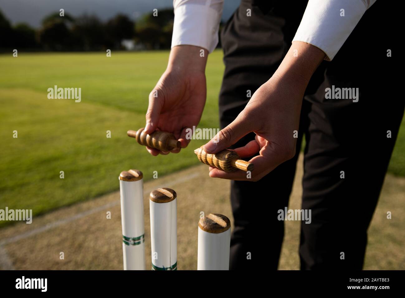 Umpire uniform hires stock photography and images Alamy