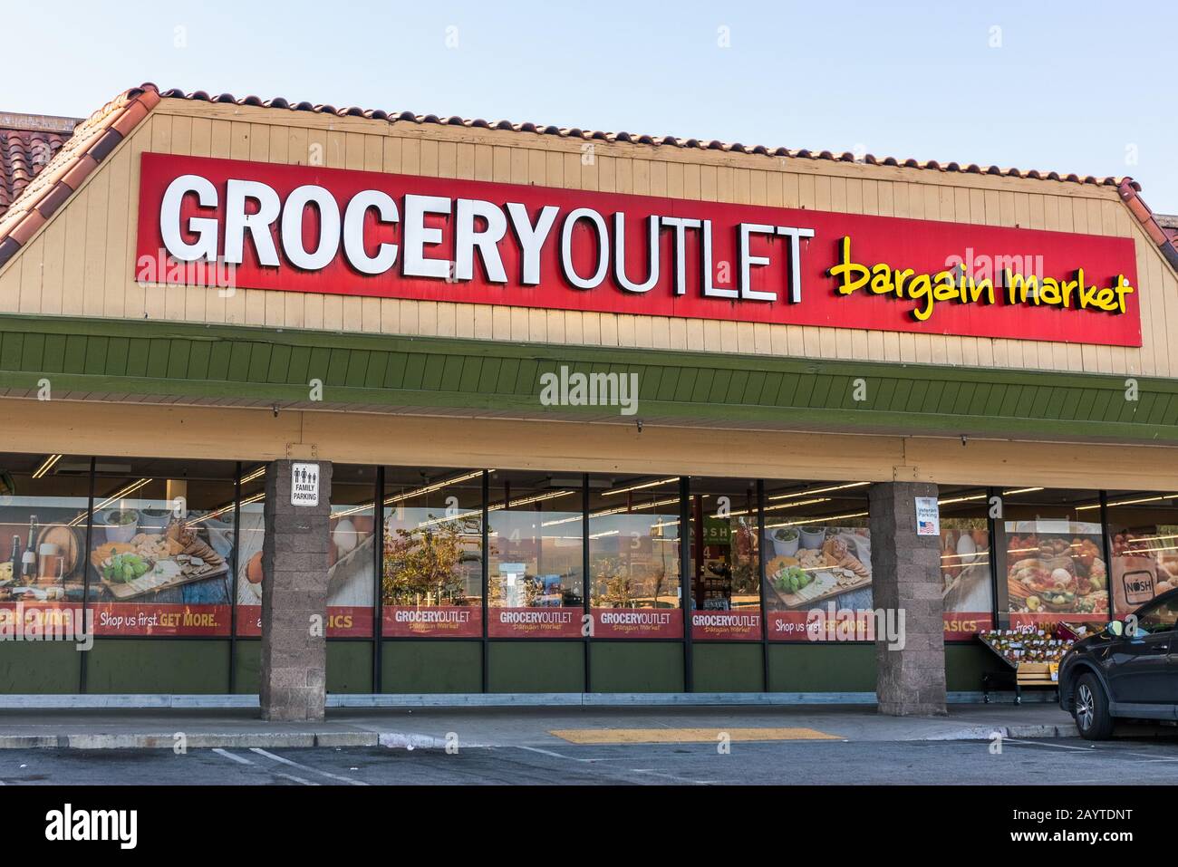 Supermarket company hi-res stock photography and images - Alamy