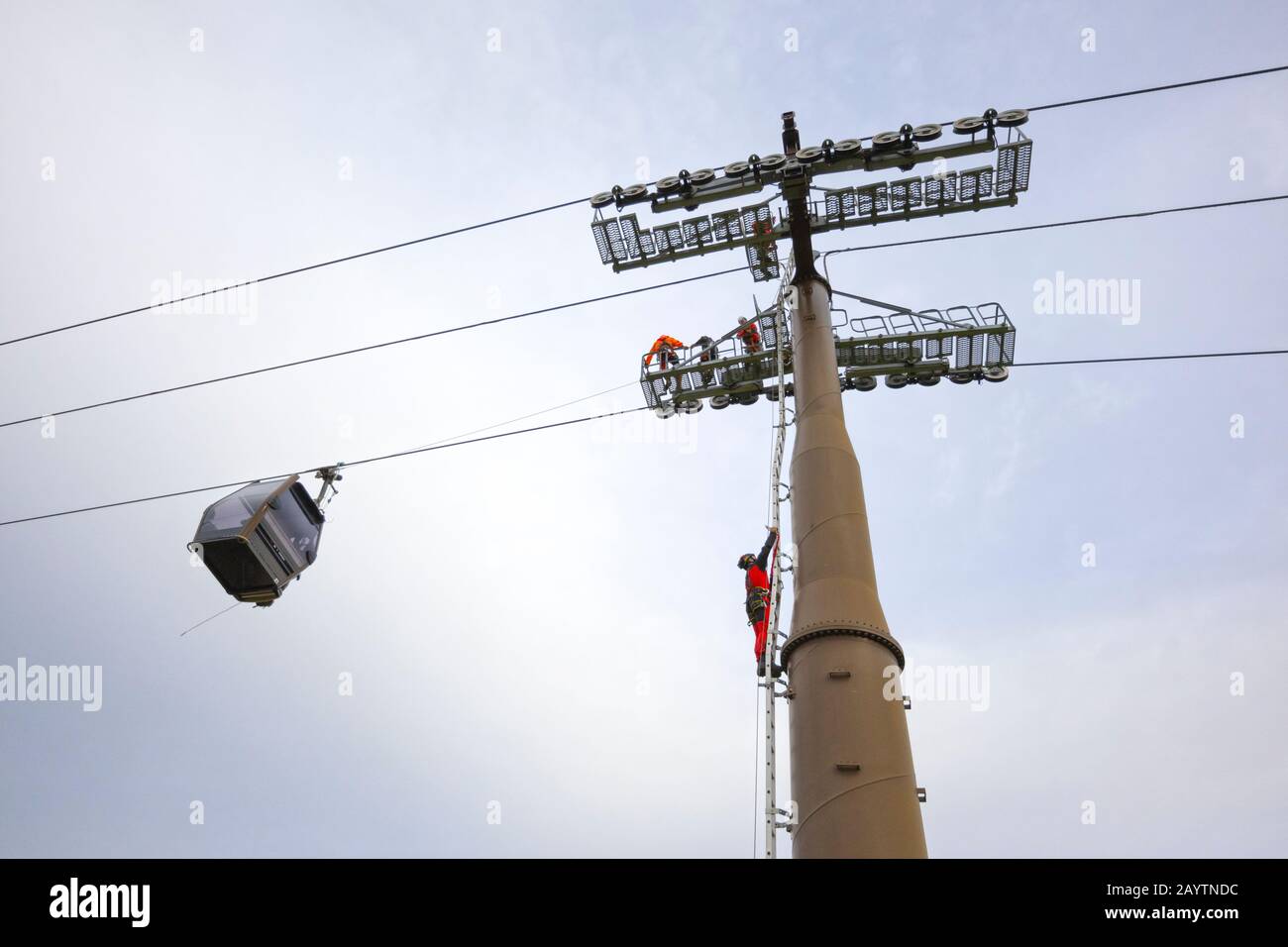 Cable Line Rescue Funicular rescue hi-res stock photography and images - Alamy