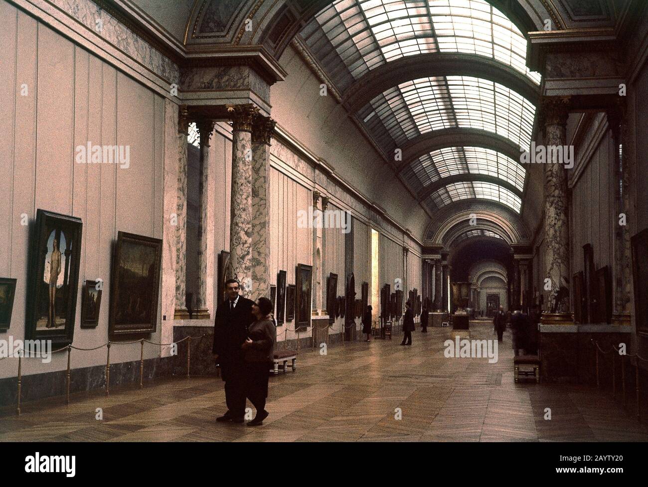 GALERIA EN LOS AÑOS 60. Location: MUSEO DEL LOUVRE-INTERIOR. France. Stock Photo