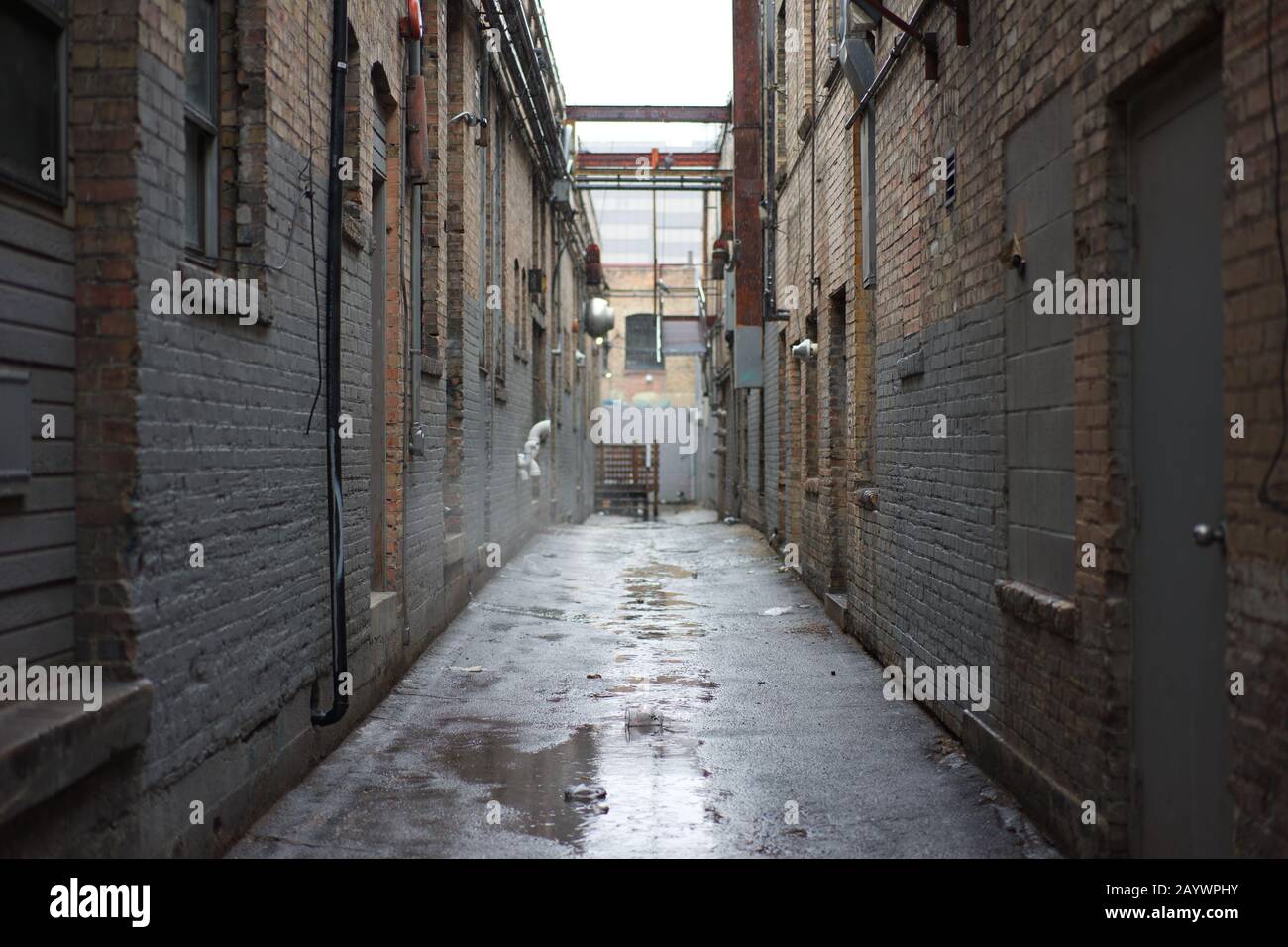 Sinister Alley High Resolution Stock Photography And Images Alamy