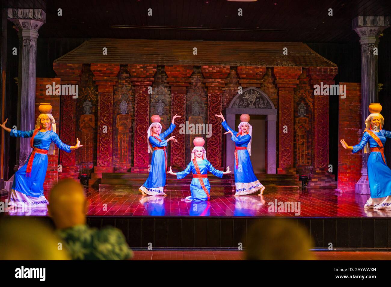 Phan Rang town, Ninh Thuan province, Vietnam - 14 January, 2020: The Cham girls perform an Apsara traditional dance at ancient Po Klong Garai temple, Stock Photo