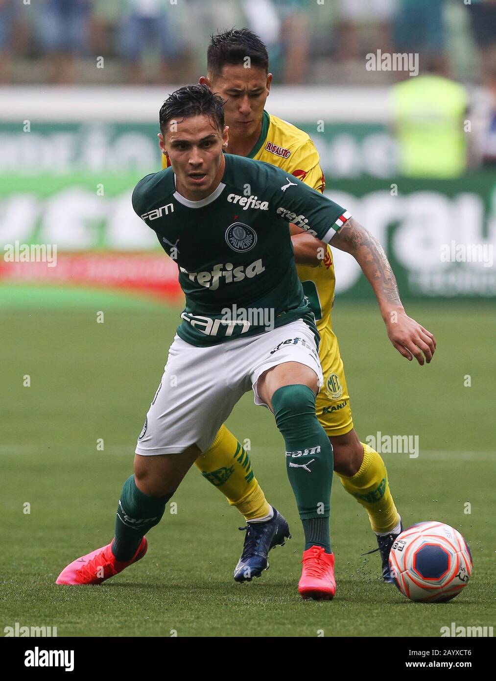 Sao Paulo Sp 16 02 2020 Palmeiras X Mirassol Raphael Veiga From Se Palmeiras Disputes The Ball With Chico From Mirassol Fc During A Match Valid For The Sixth Round Of The