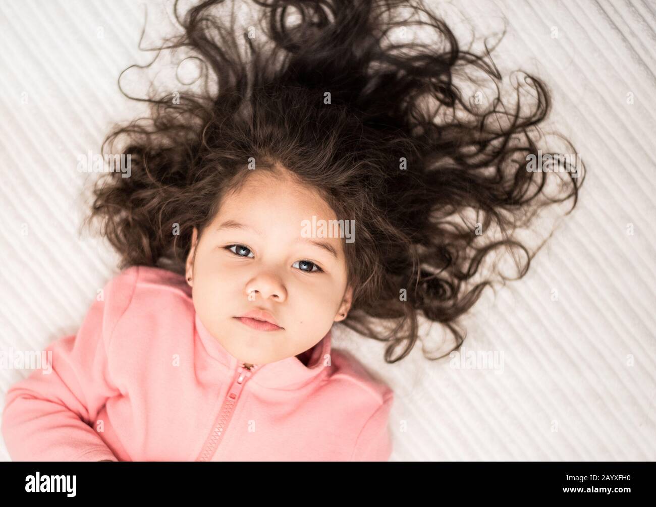 Capturing the sparkle in a little girl's eyes Stock Photo Alamy