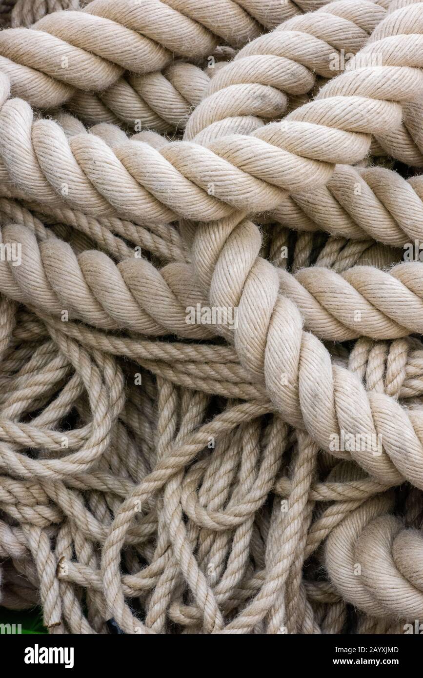 Tangled marine ropes hires stock photography and images Alamy