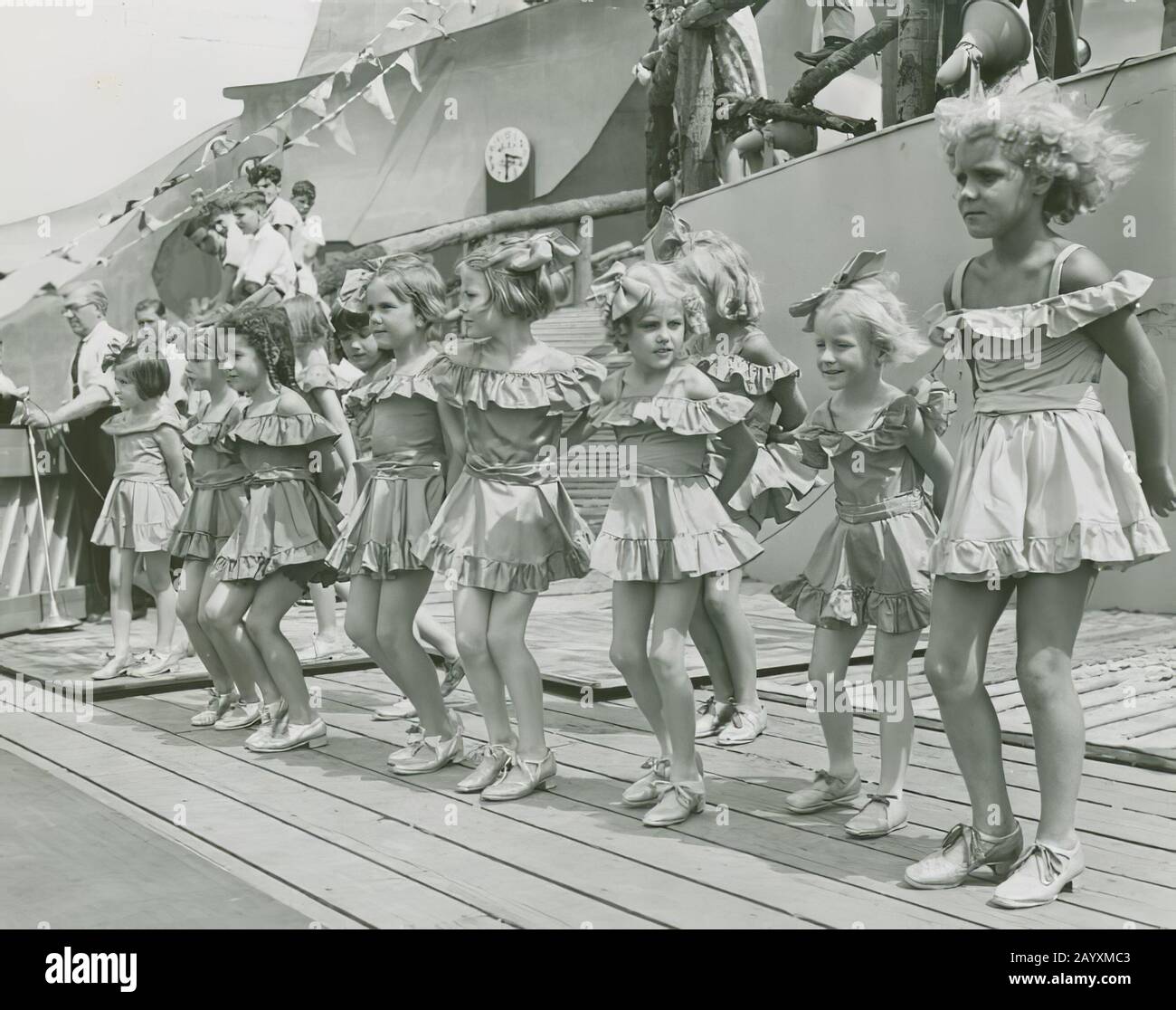 Special Days - Children's Day - Performers 1935 - 1945 Stock Photo