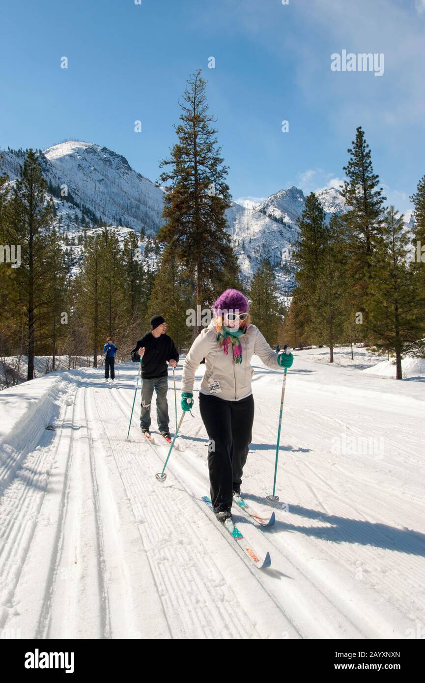 People cross country skiing on the Icicle River trail in Leavenworth
