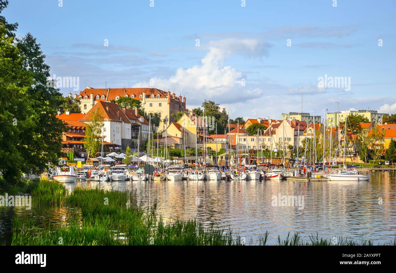 мазуры польша фото. рын польша фото. мазур народность. Neushwaishtain castle inner yard. University of warmia and mazury.