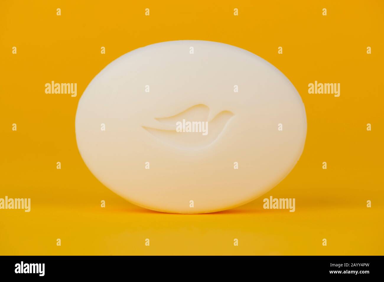 Dove soap hires stock photography and images Alamy