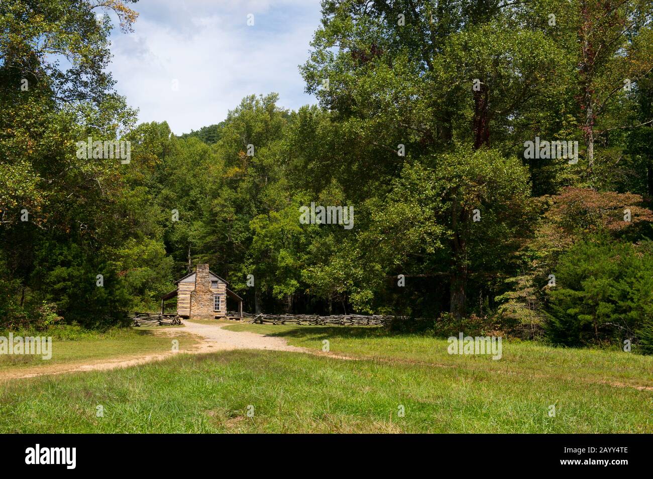 View of the John Oliver cabin from the 1820s in Cades Cove, Great Smoky Mountains National Park in Tennessee, USA. Stock Photo