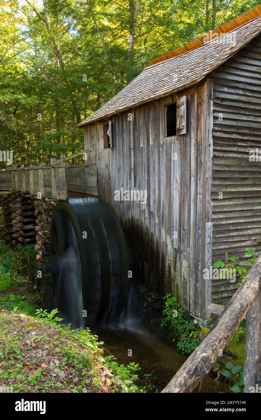 The John P. Cable Grist Mill in Cades Cove, Great Smoky Mountains National Park in Tennessee, USA, was built in the early 1870s. Stock Photo