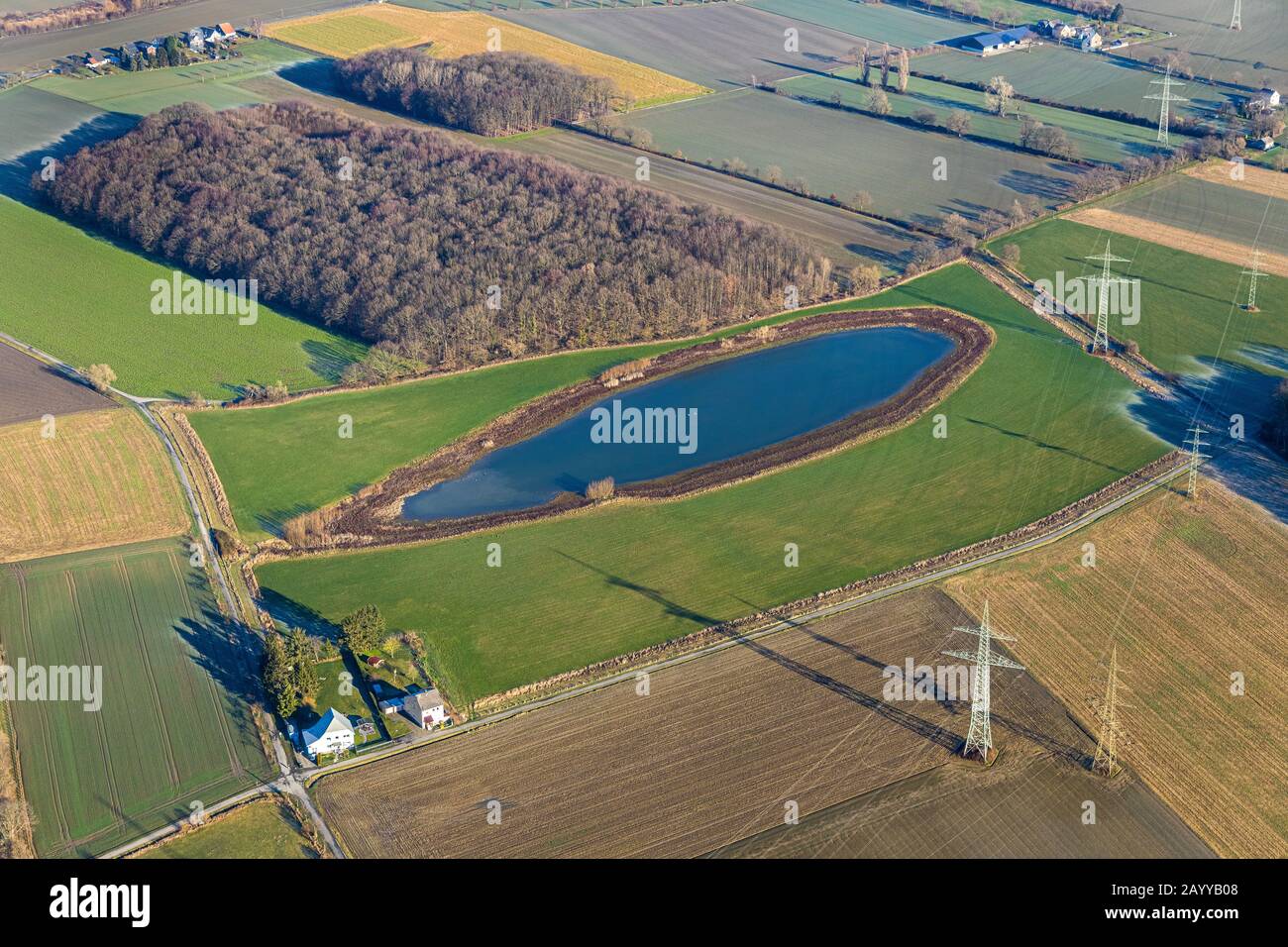 aerial photo, Pleckenbrinksee, ground- and rainwater-fed lake in the landscape protection area Asseln-Wickede, lowering waters, Dortmund, Ruhr area, N Stock Photo