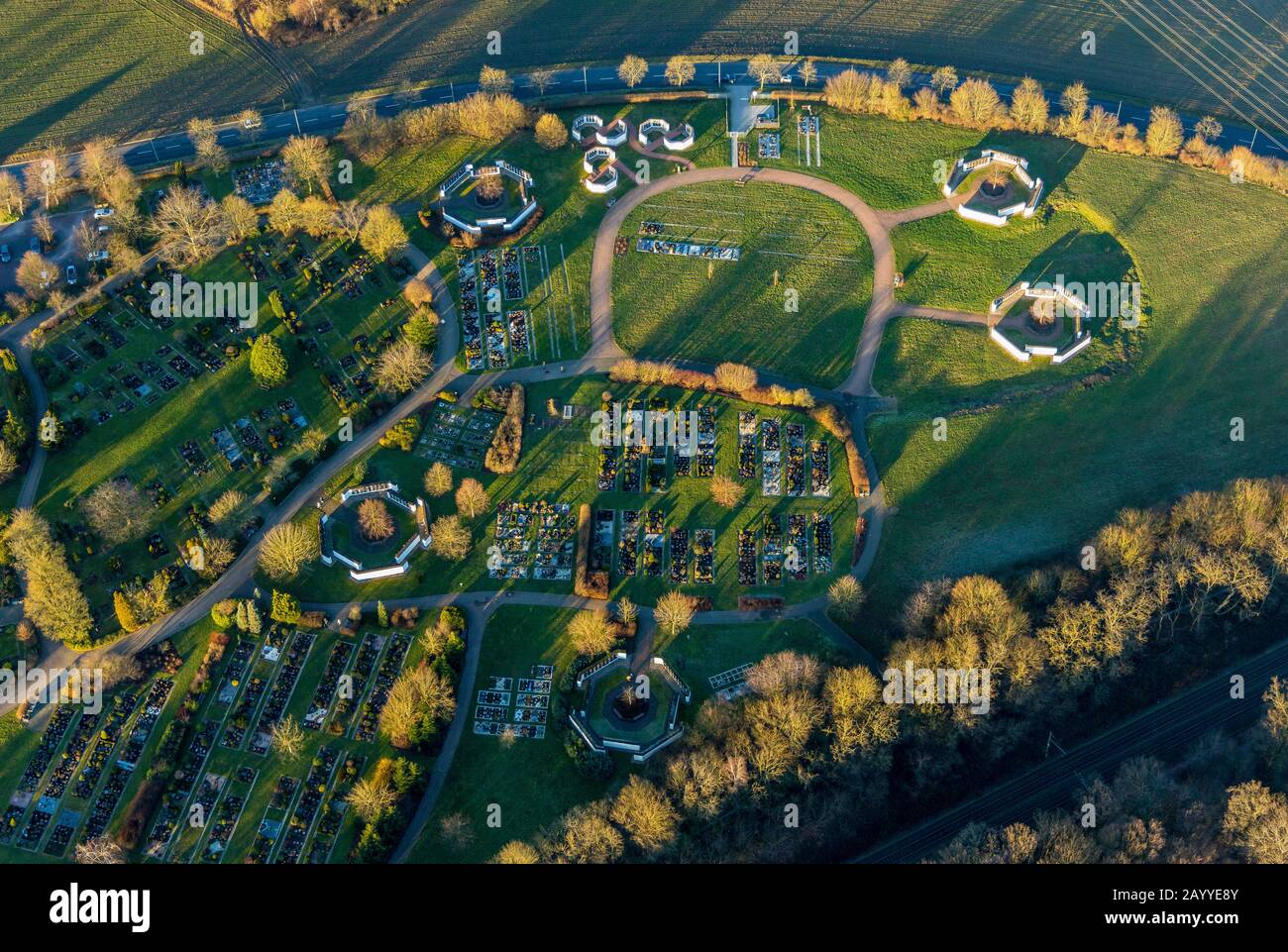 Aerial photograph, Central cemetery Gevelsberg, mountains, Gevelsberg, Ruhr area, North Rhine-Westphalia, Germany, burial place, Berchemallee, DE, Eur Stock Photo