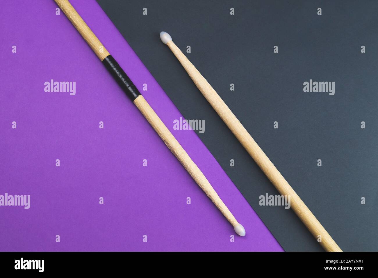 Drumsticks and drum hires stock photography and images Alamy
