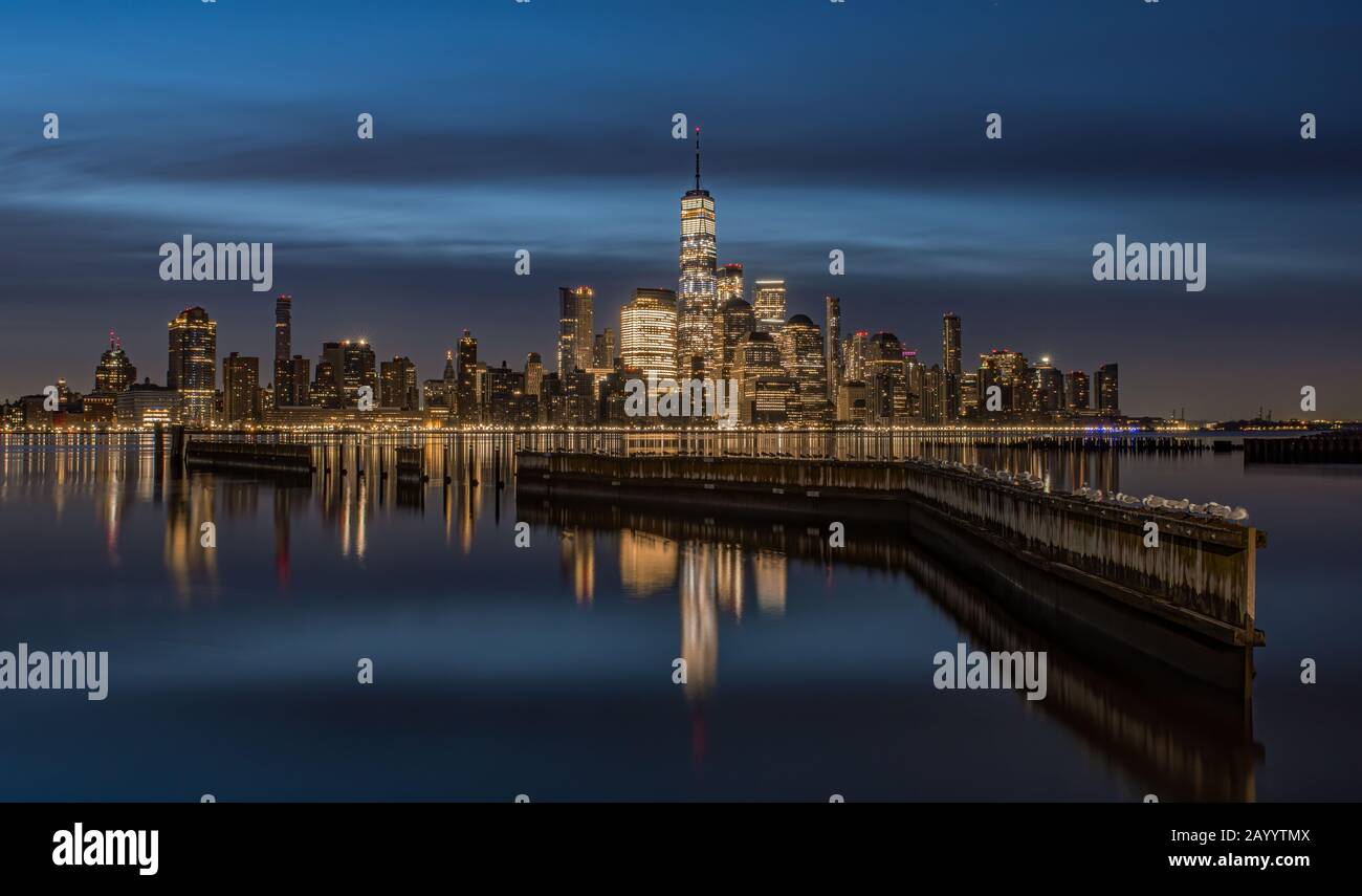 Philadelphia night club hi-res stock photography and images - Alamy