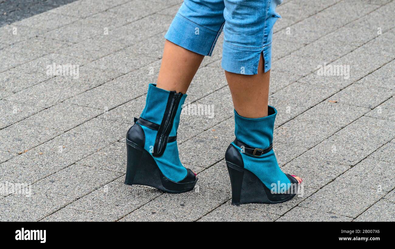 shoes with high platform