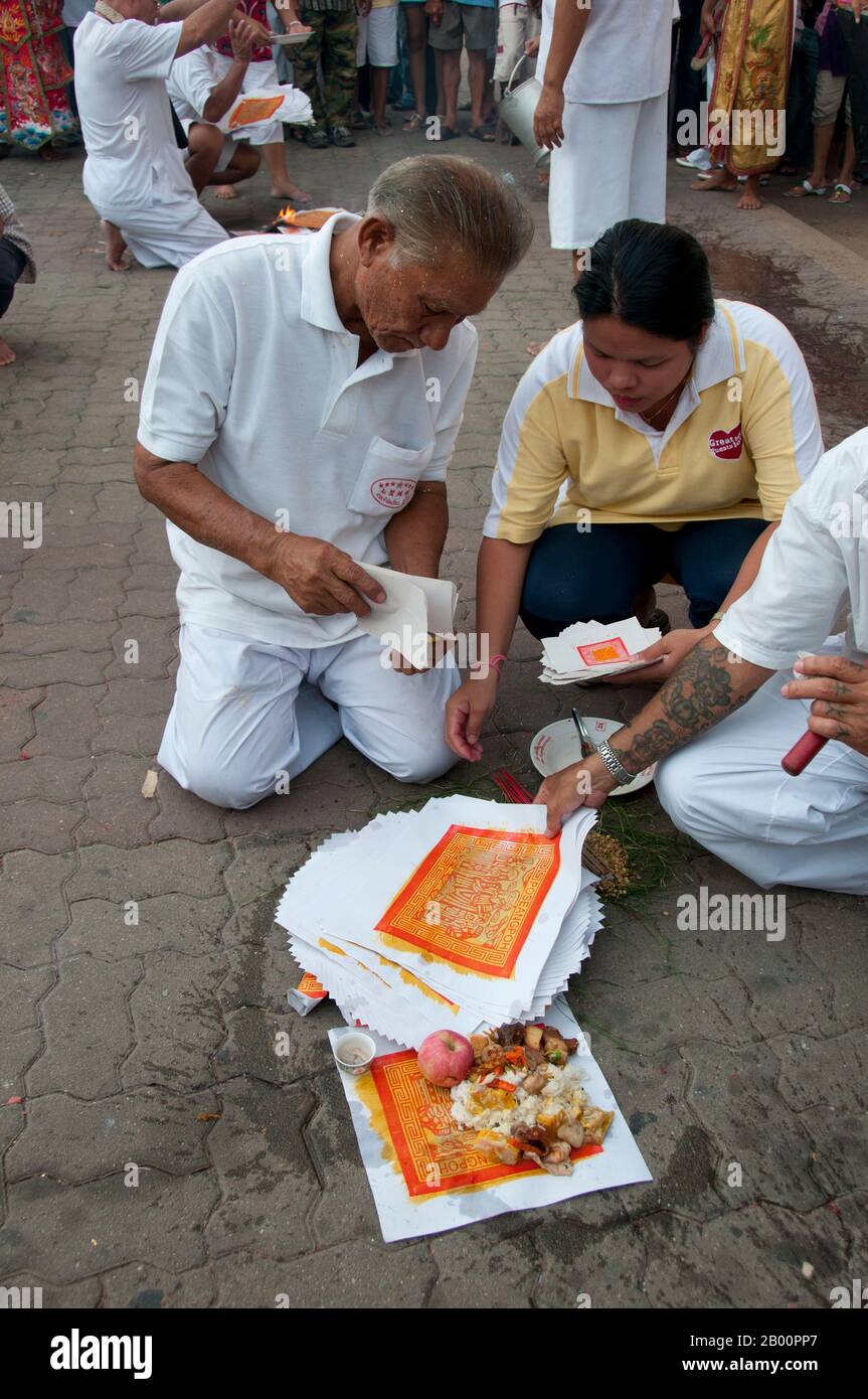 Thailand: Food offerings placed on Taoist symbols, San Chao Chui Tui ...
