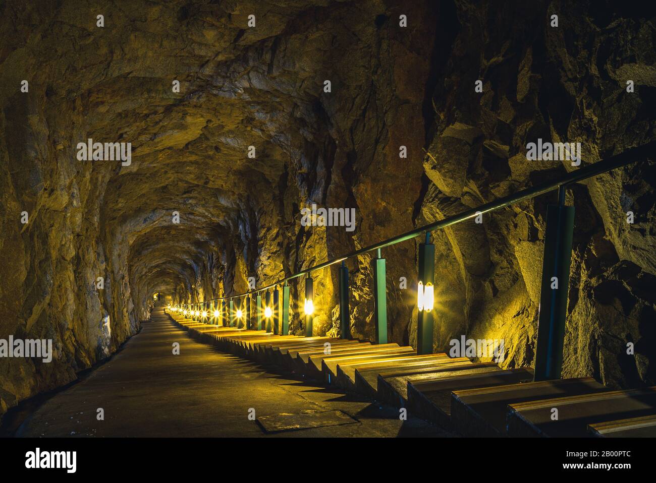 Deep underground military base hi-res stock photography and images - Alamy