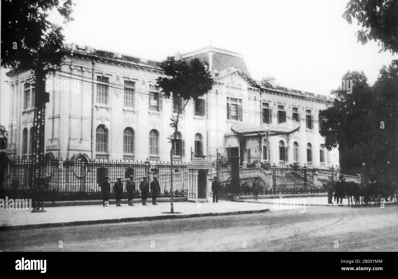 Vietnam: A 1945 photograph of the French Governor's residence in Hanoi, now the Government Guesthouse.  Located at the intersection of Hung Vuong Street and Chu Van An Road in Hanoi's central Ba Dinh district, Government Guesthouse is another example of the elegant French architecture that populates the city of Hanoi today.  The building was formerly the Residence of the French Governor of Tonkin, which is the historical name for northern Vietnam. Today it is used as a guest house for VIP visitors of the Vietnamese government. Stock Photo