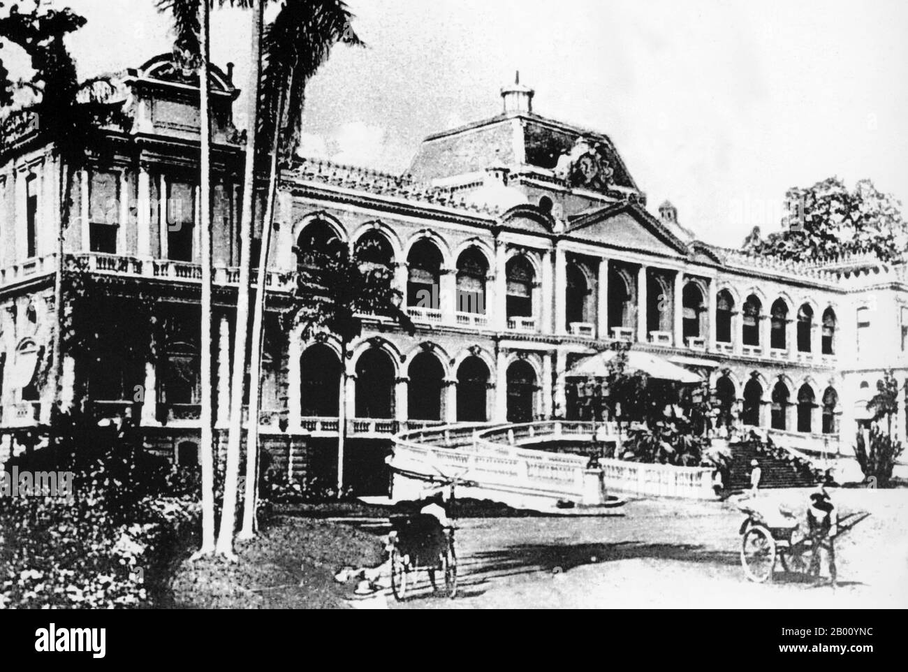 Vietnam: French governor's palace in Saigon, later known as Norodom Palace, destroyed in 1962 (early 20th century).  Originally the French governor's palace, then Norodom Palace, then  Independence Palace, the magnificent original French building was knocked down to make way for Reunification Palace, which was built on the same site between 1962 -66. It is today a famous landmark in Ho Chi Minh City and a popular museum and tourist attraction. The present building was designed by architect Ngo Viet Thu and was the home and workplace of the President of South Vietnam during the US-Vietnam War. Stock Photo