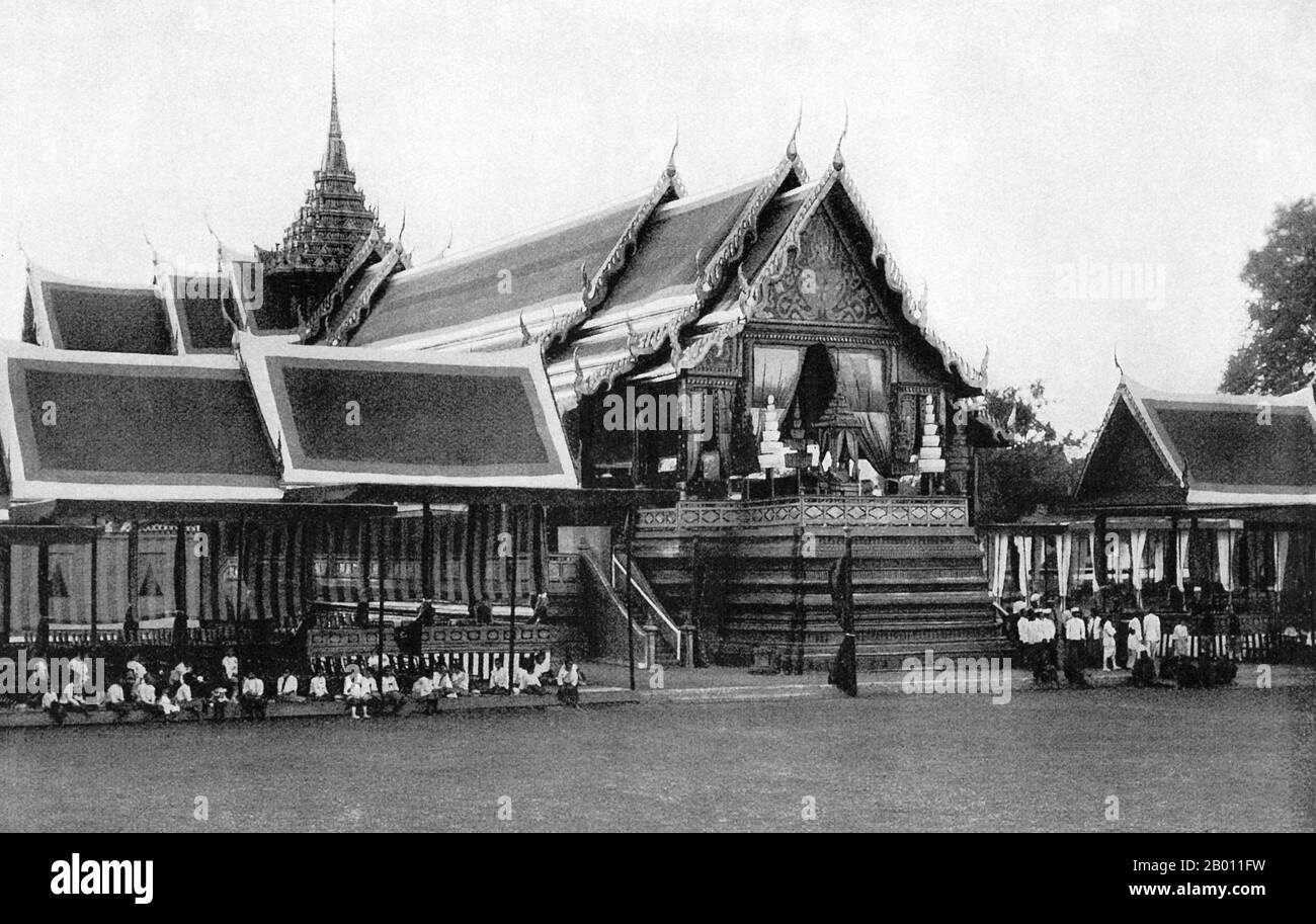 Thailand: A provisional palace in Bangkok, built to celebrate the 40th anniversary of King Chulalongkorn in 1908.   King Chulalongkorn, Rama V (1853–1910) was the fifth monarch of Siam under the House of Chakri. He acceded to the throne in 1868 at the age of 15 after the death of his father, King Mongkut, Rama IV. King Chulalongkorn is considered one of the greatest kings of Siam. His reign was characterized by the modernization of the country, including major governmental and social reforms. He is also credited with saving Siam from being colonised. Stock Photo