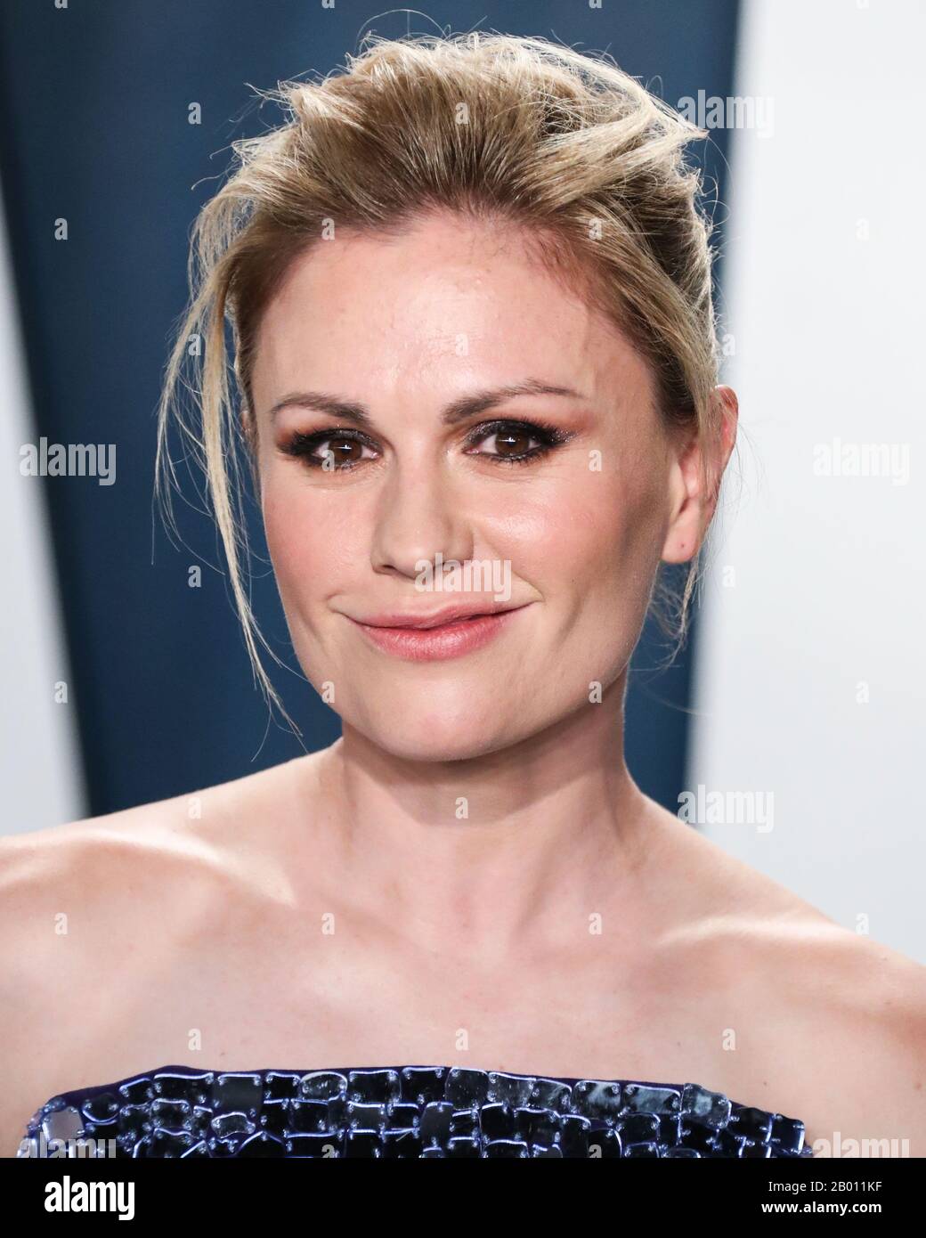 BEVERLY HILLS, LOS ANGELES, CALIFORNIA, USA - FEBRUARY 09: Actress Anna