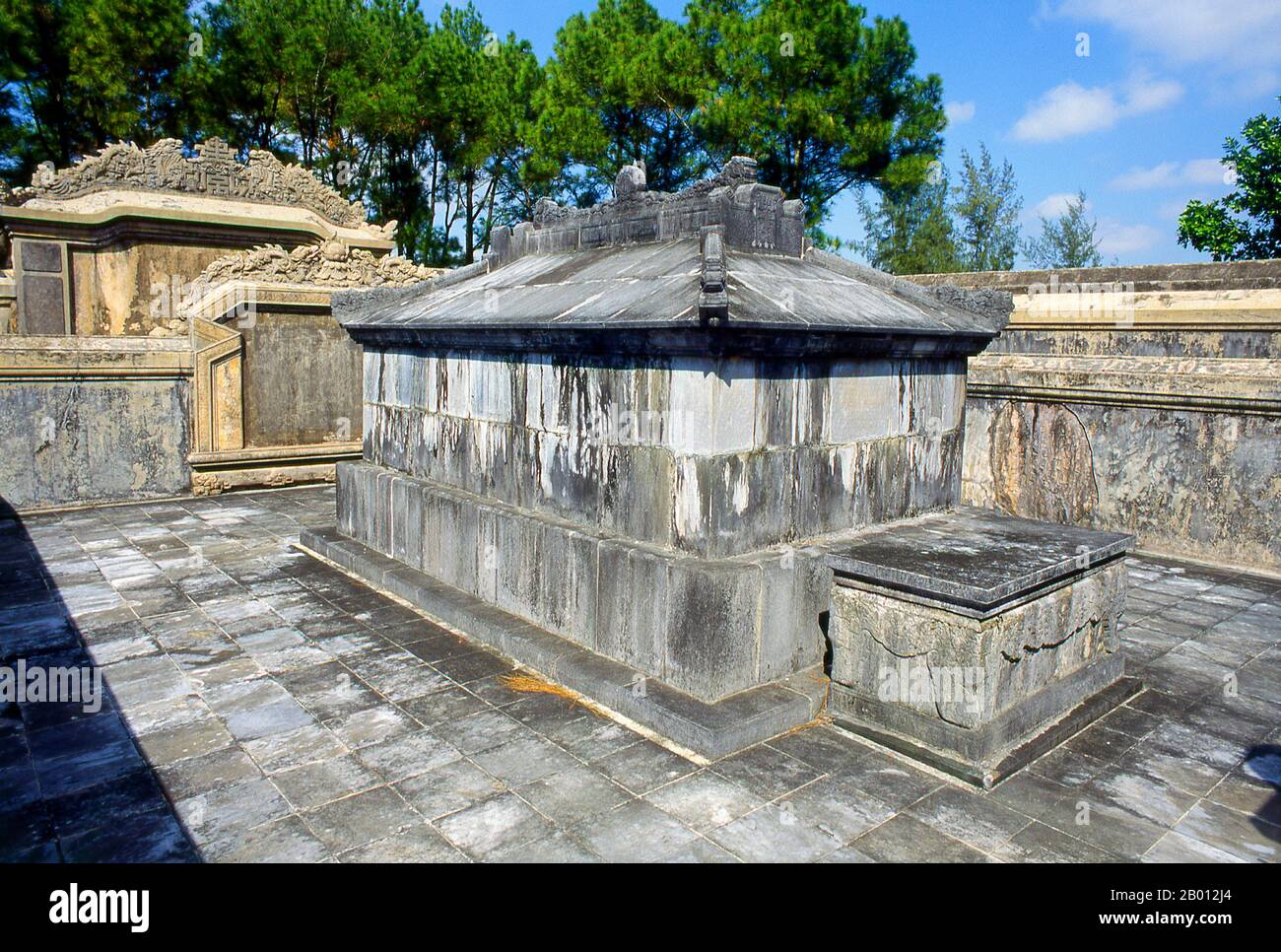 Vietnam: The actual tomb of Dong Khanh, Tomb of Emperor Dong Khanh, Hue.  Emperor Đồng Khánh (also known as Nguyễn Phúc Ưng Kỷ; 19 February 1864 - 28 January 1889) was the 9th Emperor of the Nguyễn Dynasty of Vietnam. He reigned 3 years between 1885 and 1889, and was considered one of the most despised emperors of his era.  Hue was the imperial capital of the Nguyen Dynasty between 1802 and 1945. The tombs of several emperors lie in and around the city and along the Perfume River. Hue is a UNESCO World Heritage Site. Stock Photo