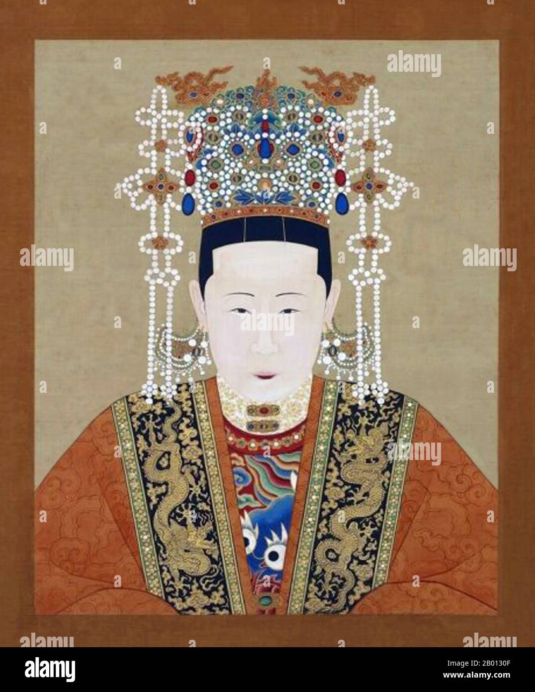 China: Empress Xiao Cheng Jing (1471-1541), consort of the 10th Ming Emperor Hongzhi (r. 1487-1505). Hanging scroll painting, 15th-17th century.  Empress Dowager Zhang (1471-1541), formally Empress Xiaochengjing, was the consort of the Hongzhi Emperor and mother of the Zhengde Emperor (r. 1505-1521) of the Ming Dynasty. Her husband Hongzhi was the only emperor in Chinese history to have been monogamous, having no concubines and being solely dedicated to her. She was said to have been vain, demanding and materialistic, and handed out limitless favours to her own family members. Stock Photo