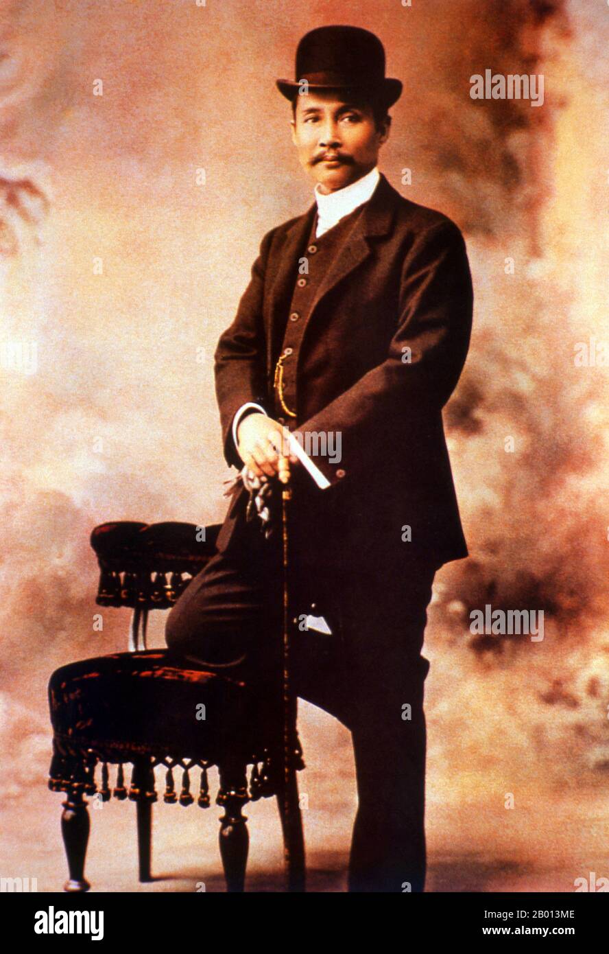 Thailand: King Rama V, Chulalongkorn (20 September 1853 – 23 October 1910), 5th monarch of the Chakri Dynasty, late 19th - early 20th century.  Phra Bat Somdet Phra Poramintharamaha Chulalongkorn Phra Chunla Chom Klao Chao Yu Hua, or Rama V was the fifth monarch of Siam under the House of Chakri. He is considered one of the greatest kings of Siam. His reign was characterised by the modernisation of Siam, immense government and social reforms, and territorial cessions to the British Empire and French Indochina, saving Siam from being colonised. Stock Photo