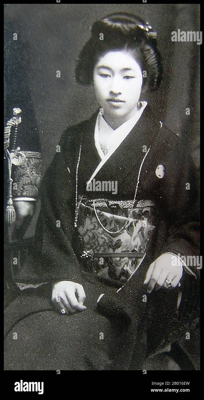 Japan: Tokugawa Mieko (1891-1944), wife of Prince of Tokugawa Yoshihisa. Photographic portrait, c. 1922.  Tokugawa Mieko, born Arisugawa Mieko, was the wife of Prince Tokugawa Yoshihisa and the second daughter of Prince Arisugawa Takehito, tenth head of a cadet branch of the imperial family. Her daughter, Tokugawa Kikuko, would become the wife of Nobuhito, Prince Takamatsu, the third son of Emperor Taisho and younger brother of Emperor Showa. Stock Photo