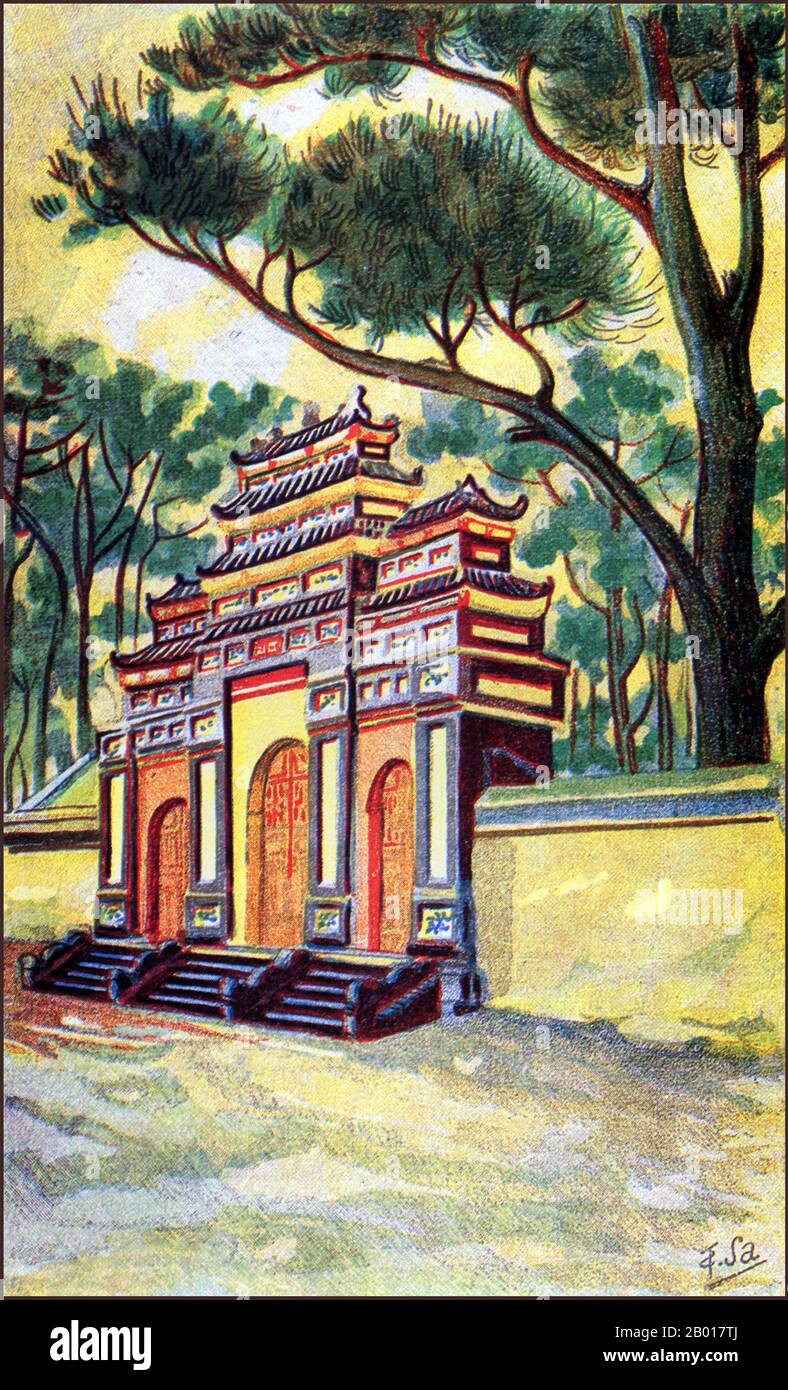 Vietnam: South Gate to the Palace of Youth, Nam Giao, Hue, c. 1930.  Watercolours of art features in the Forbidden City at Huế, the imperial capital of Vietnam under the Nguyen Dynasty (1802-1945). The drawing was made for the Association des Amis du Vieux Hue (Association of the Friends of Old Hue) in the 1920s, before the disasters of 1947 and 1968. Today, less than a third of the structures inside the citadel remain.  In 1947 the French army shelled the building, and stolen or destroyed nearly all the treasures it contained. Most of the buildings in the Forbidden City were destroyed by fire Stock Photo