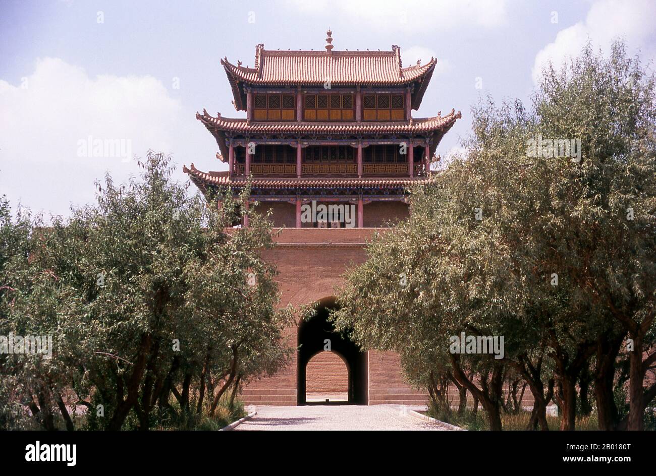 China: Guanghua Men (Gate of Enlightenment), Jiayuguan Fort, Jiayuguan, Gansu.  Jiayuguan, the ‘First and Greatest Pass under Heaven’, was completed in 1372 on the orders of Zhu Yuanzhang, the first Ming Emperor (1368-98), to mark the end of the Ming Great Wall. It was also the very limits of Chinese civilisation, and the beginnings of the outer ‘barbarian’ lands.  For centuries the fort was not just of strategic importance to Han Chinese, but of cultural significance as well, as this was considered the last civilised place before the outer darkness. Stock Photo