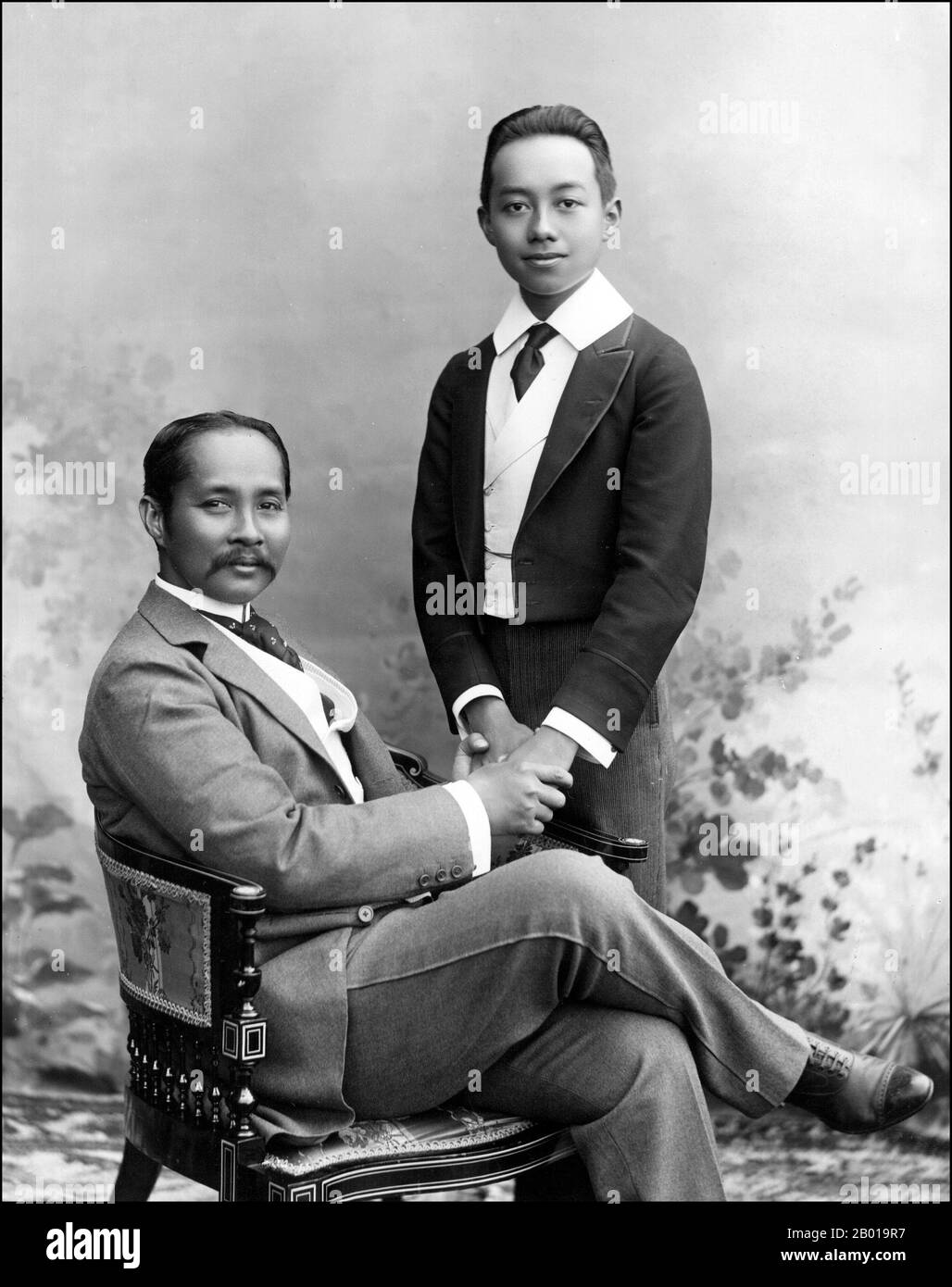Thailand: King Chulalongkorn (20 September 1853 – 23 October 1910) of Siam with the Crown Prince, c. 1890  Phra Bat Somdet Phra Poramintharamaha Chulalongkorn Phra Chunla Chom Klao Chao Yu Hua, or Rama V, was the fifth monarch of Siam under the House of Chakri.  He is considered one of the greatest kings of Siam. His reign was characterised by the modernisation of Siam, immense government and social reforms, and territorial cessions to the British Empire and French Indochina.   He is seen here with the Crown Prince, the future King Vajiravudh (1881-1925). Stock Photo