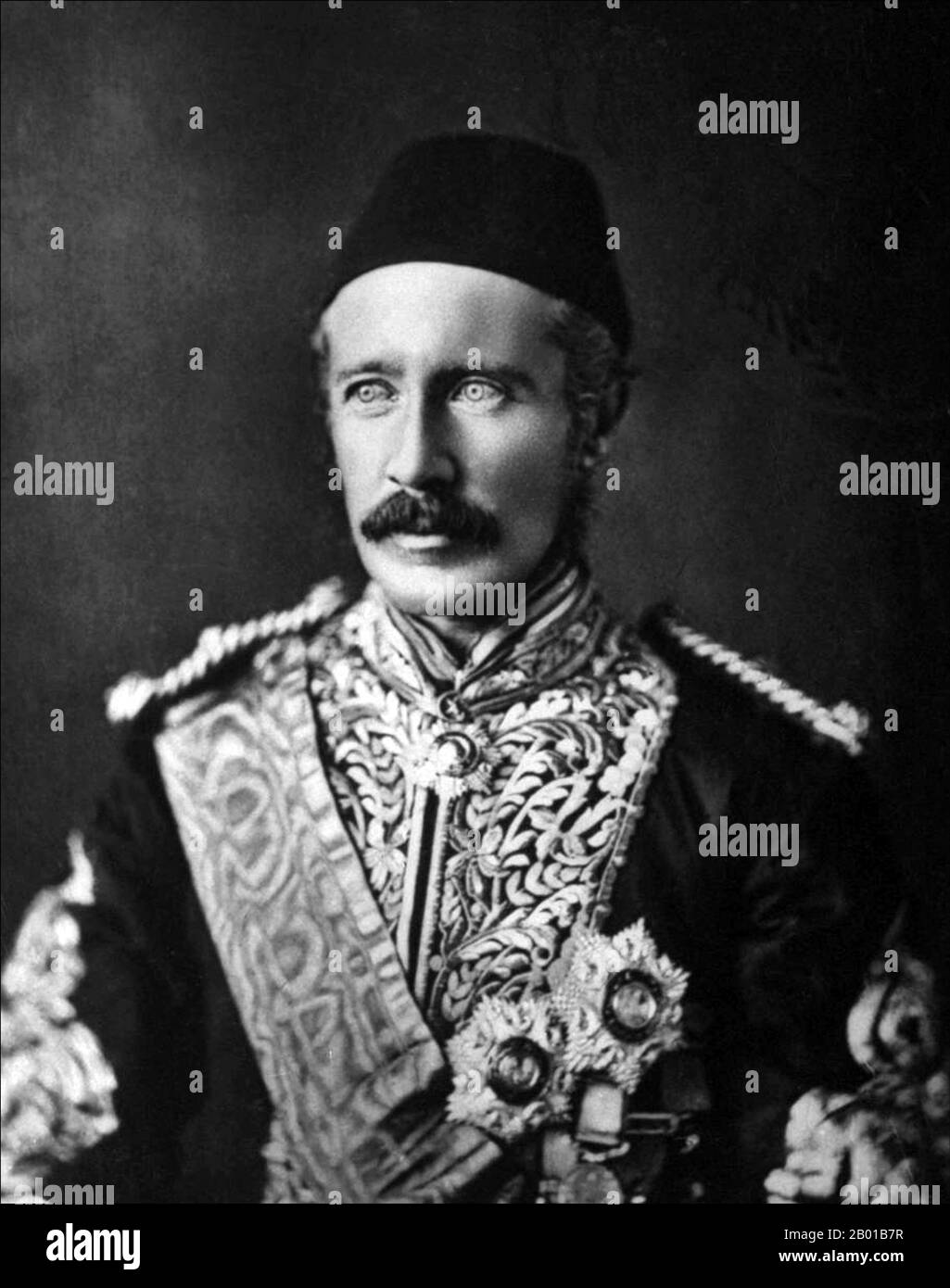 Great Britain: Major-General Charles George Gordon CB (28 January 1833 - 26 January 1885). Portrait, c. 1880s.  Major-General Charles George Gordon, also known as Chinese Gordon and Gordon Pasha, was a British Army officer and administrator who saw action in the Crimean War and in China. He served the Khedive of Egypt in 1873, becoming the Governor-General of the Sudan.  General Gordon was killed by Mahdist forces during the Mahdist War on January 26, 1885. The manner of his death is uncertain but it was romanticised in in the British media. Stock Photo
