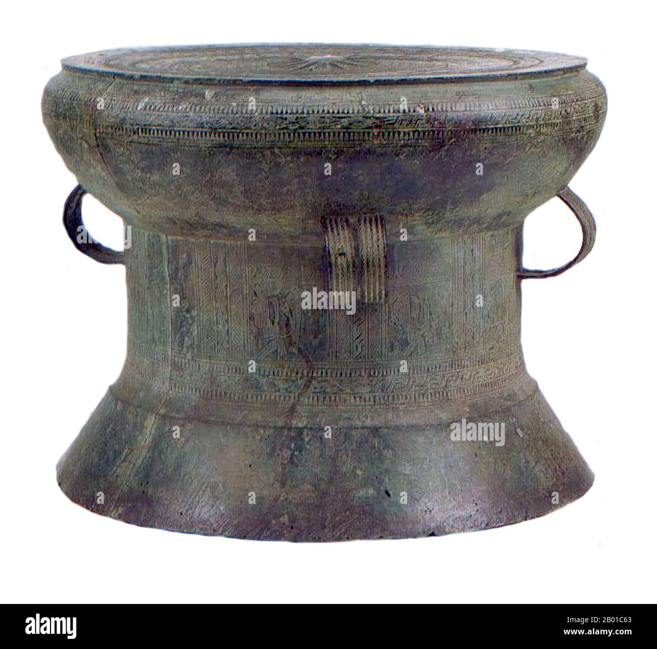 Vietnam: Dong Son bronze drum, c. 500-100 BCE.  Đông Sơn was a prehistoric Bronze Age culture in Vietnam centered on the Red River Valley of northern Vietnam. At this time the first Vietnamese kingdoms of Văn Lang and Âu Lạc appeared. Its influence flourished in other neighbouring parts of Southeast Asia from about 500 BCE to 100 CE. Stock Photo