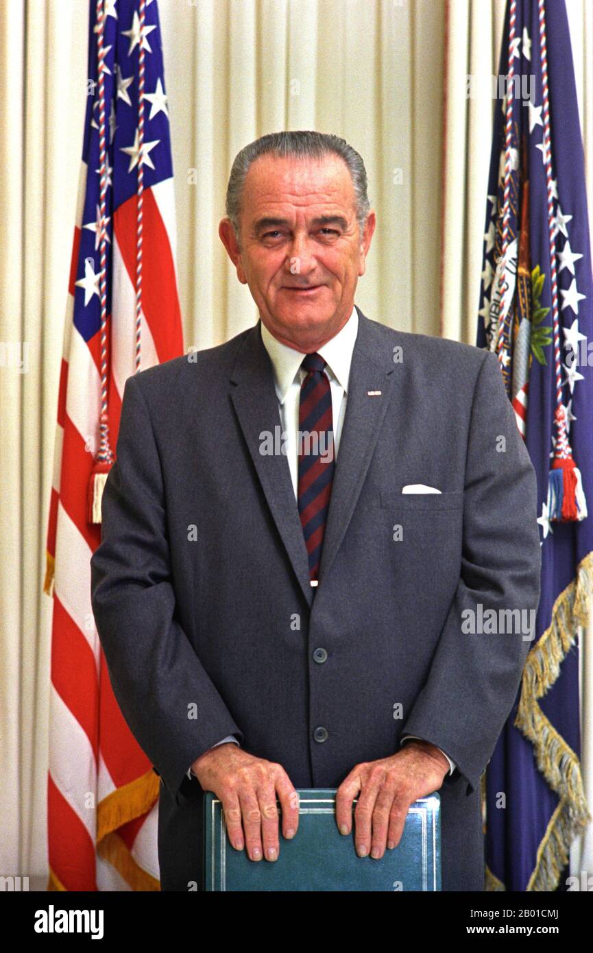 Lyndon Baines Johnson (August 27, 1908 – January 22, 1973), often referred to as LBJ, was the 36th President of the United States (1963–1969) after his service as the 37th Vice President of the United States (1961–1963). He is one of only four people who served in all four elected federal offices of the United States: Representative, Senator, Vice President and President. Johnson, a Democrat, served as a United States Representative from Texas, from 1937–1949 and as United States Senator from 1949–1961, including six years as United States Senate Majority Leader, two as Senate Minority Leader Stock Photo